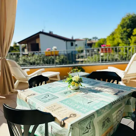 Апартаменты Terrazza Baciata Dal Sole Лацизе