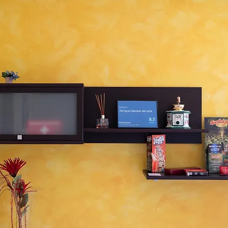 Terrazza Baciata Dal Sole